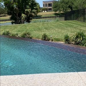 Meet your Posher, Alejandro